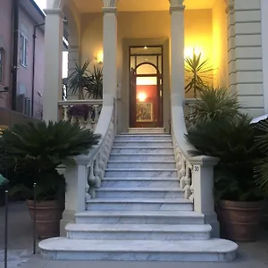 Regina *** Lido di Camaiore