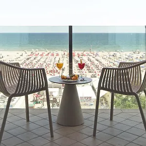 Regina Fronte Mare 3* Римини